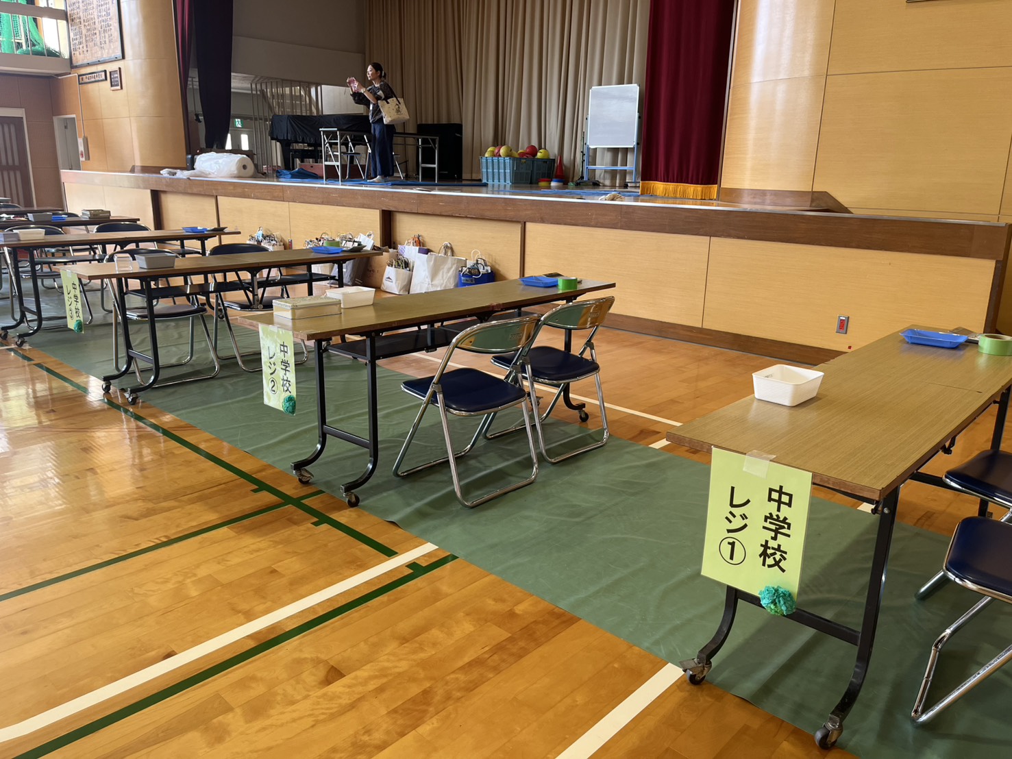 バザー前日準備(6)